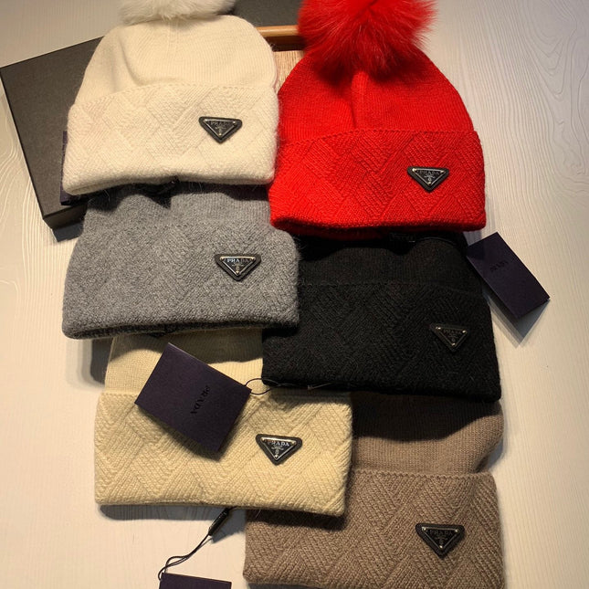 BEANIE HAT IN BISQUE BEIGE WOOL AND RABBIT FUR 361433