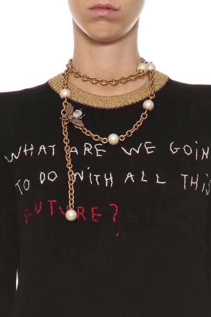 GUCCI 26S BEE CHARM PEARL STATION CHAIN NECKLACE IN AGED GOLD TONE METAL 633889