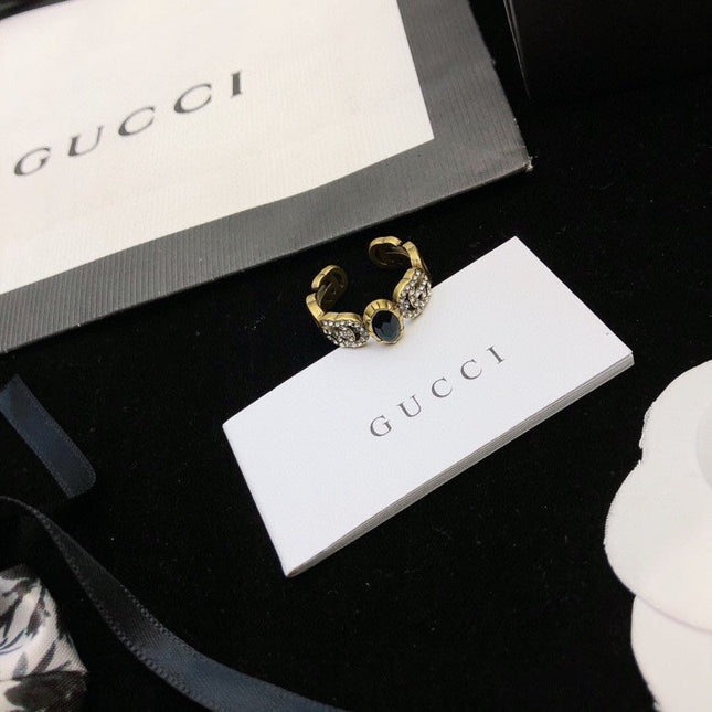 GUCCI 26S DOUBLE G LOGO BLACK CRYSTAL STUD EARRINGS IN ANTIQUE GOLD TONE METAL 627926