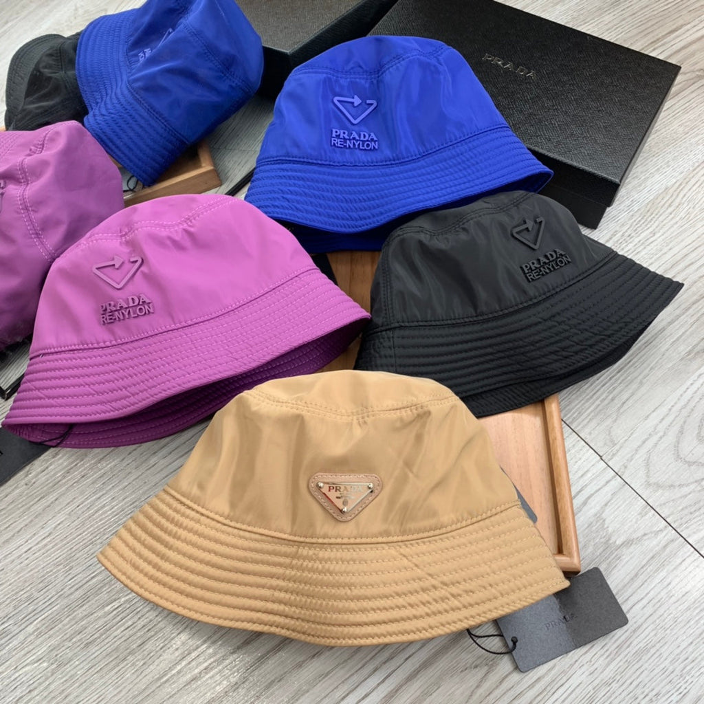 BUCKET HAT IN BLACK RE-NYLON 234098