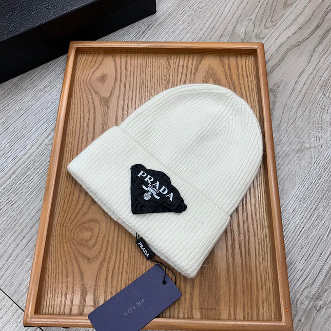 BEANIE HAT IN WHITE WOOL 431356