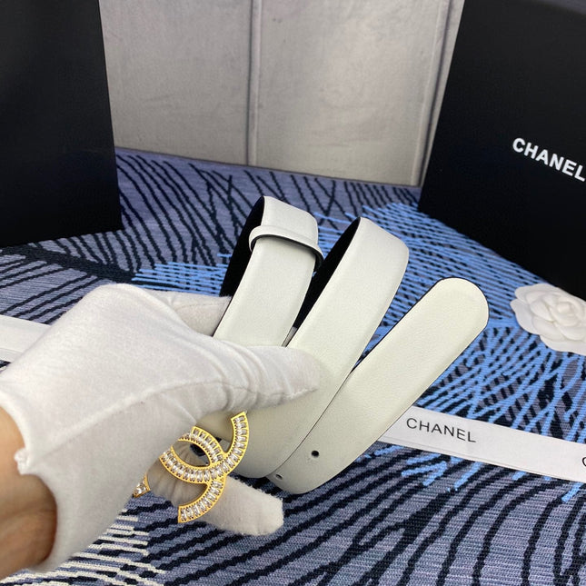 CHANEL 25S BELT 30 MM IN WHITE CALFSKIN WITH GOLD HARDWARE 615098