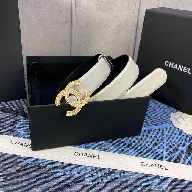 CHANEL 25S BELT 30 MM IN WHITE CALFSKIN WITH GOLD HARDWARE 615098
