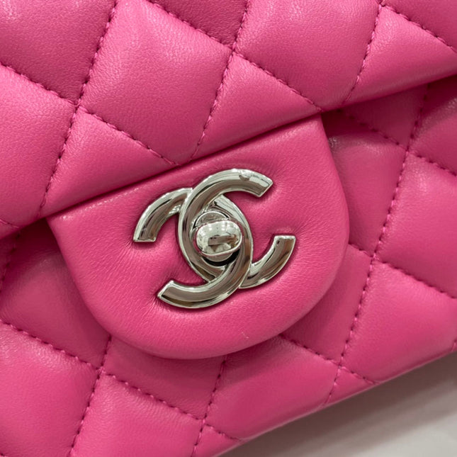 CC 25 CLASSIC SMALL DOUBLE FLAP BAG IN BRIGHT PINK CALFSKIN WITH STRAP