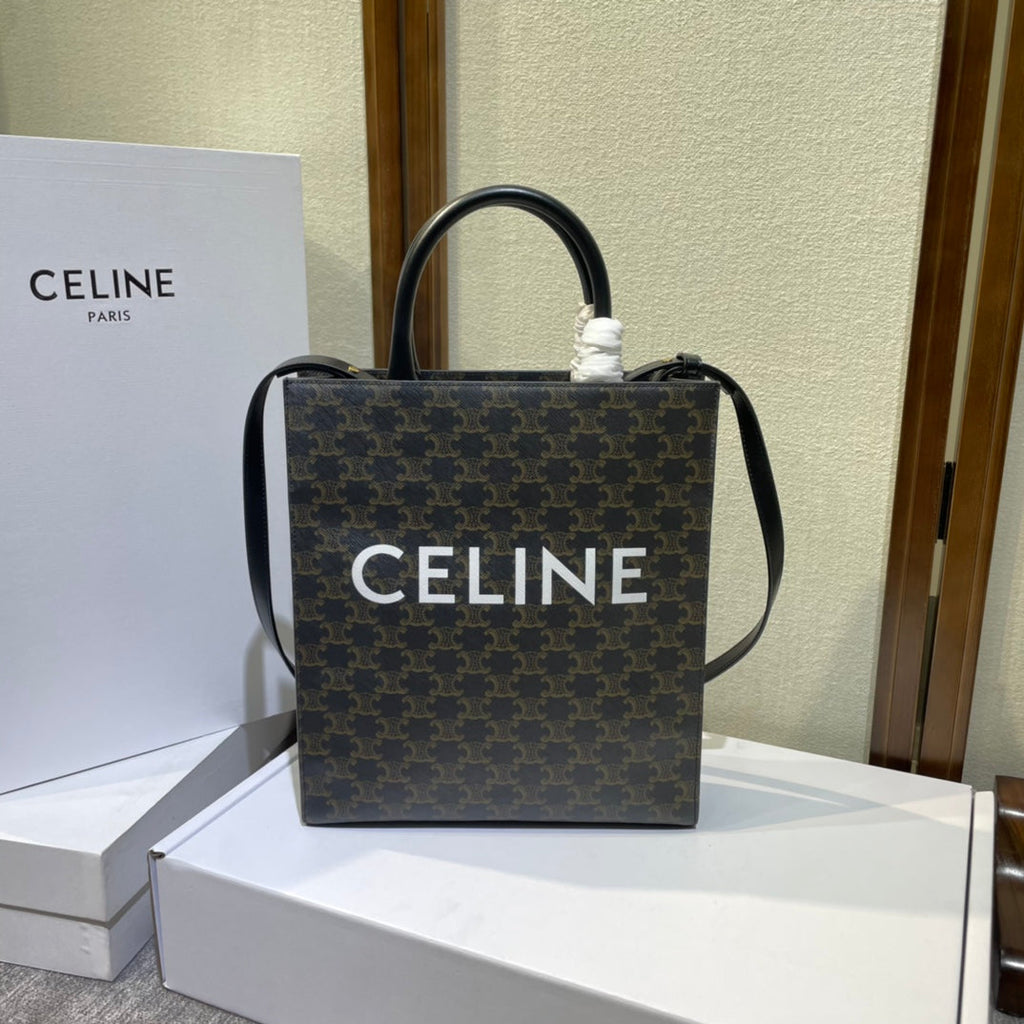 TRIOMPHE  32 BLACK IN PATTERN CALFSKIN