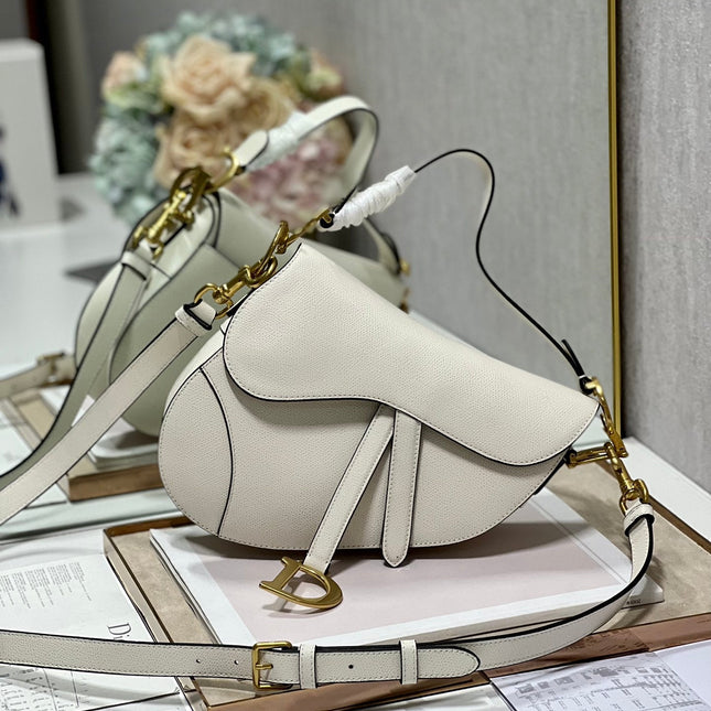 DIOR 26S SADDLE BAG 19 IN WHITE CALFSKIN