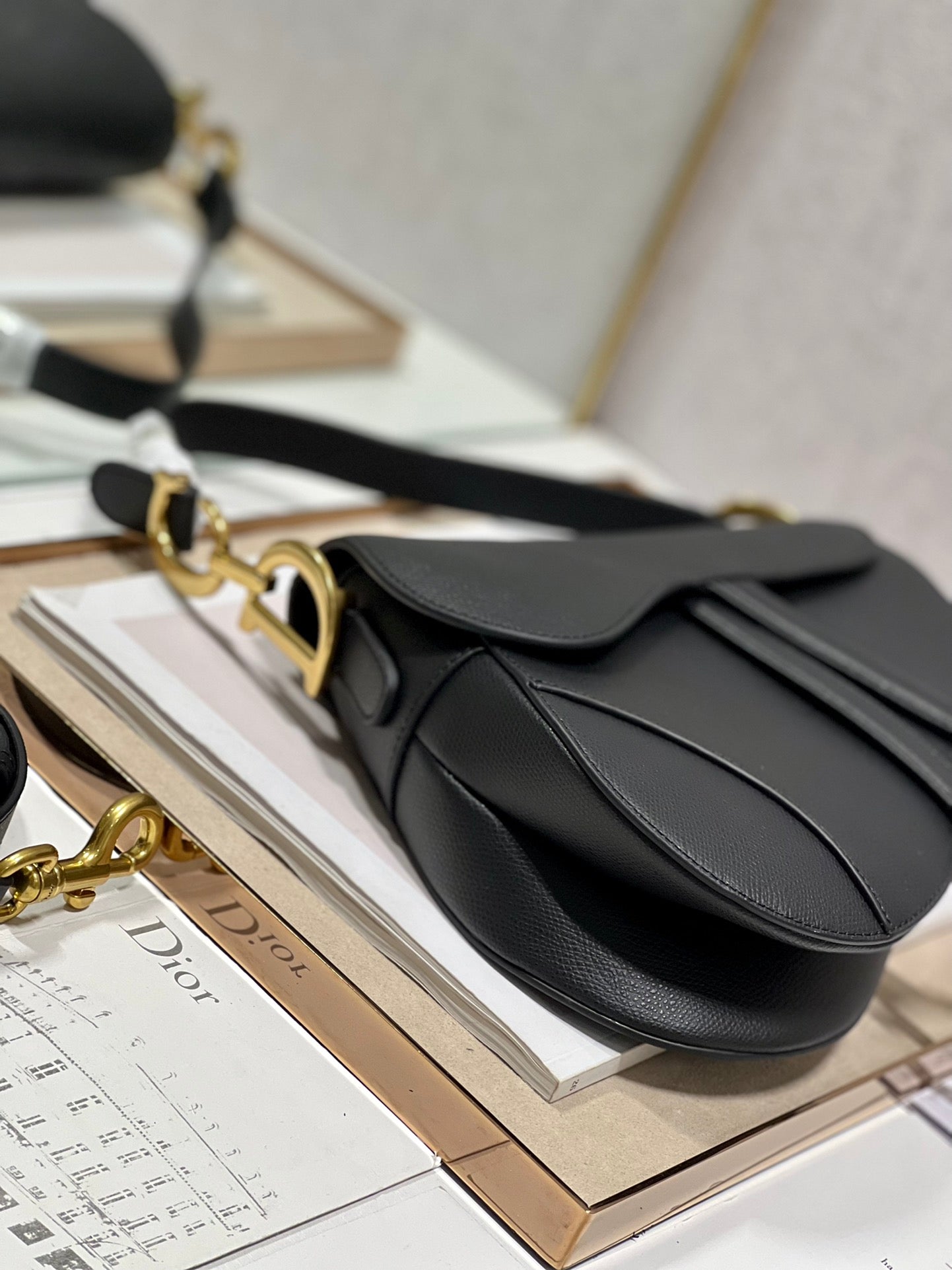 DIOR 26S SADDLE BAG 25 IN BLACK CALFSKIN GOLD-TONE HARDWARE