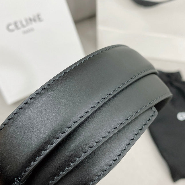 CELINE 25S TRIOMPHE BELT 25MM IN BLACK CALFSKIN GOLD HARDWARE 580679