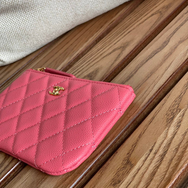 CC CLASSIC SMALL 15 ZIPPED POUCH IN BLUSH RED GRAINED CALFSKIN