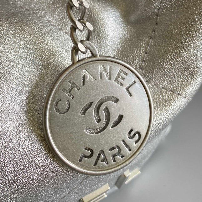 CC HOBO MINI 20CM SILVER LAMBSKIN