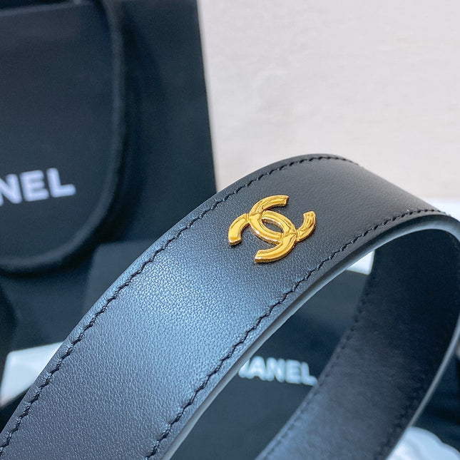 CC BELT 30MM IN BLACK SMOOTH CALFSKIN GOLD MIX BLACK HARDWARE