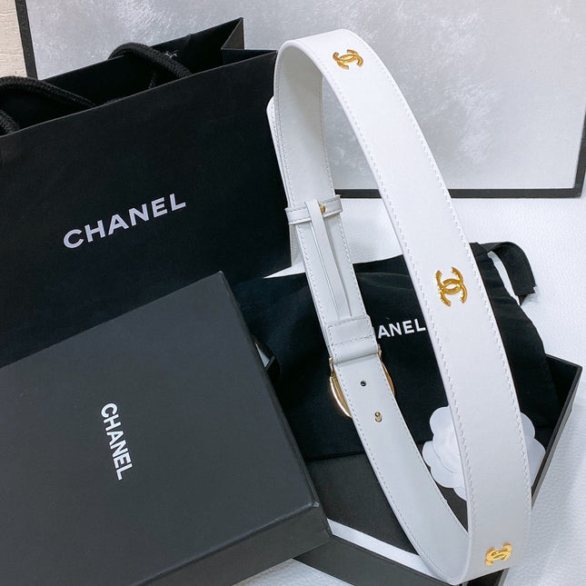 CC 30MM BELT IN WHITE SMOOTH CALFSKIN WHITE MIX BLACK METAL LOGO GOLD HARDWARE