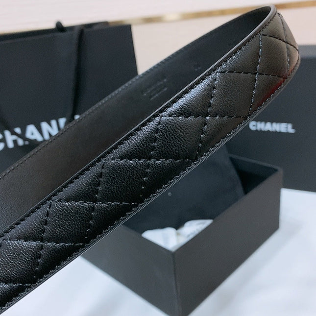 DOUBLE C 30MM IN BLACK QUILTED CALFSKIN INTERWOVEN WITH GOLD RESIN BUCKLE