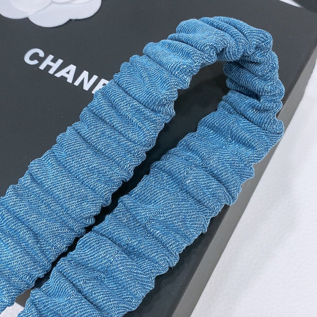DOUBLE C ELASTIC BELT 30MM IN BLUE DENIM GOLD CRYSTAL BUCKLE