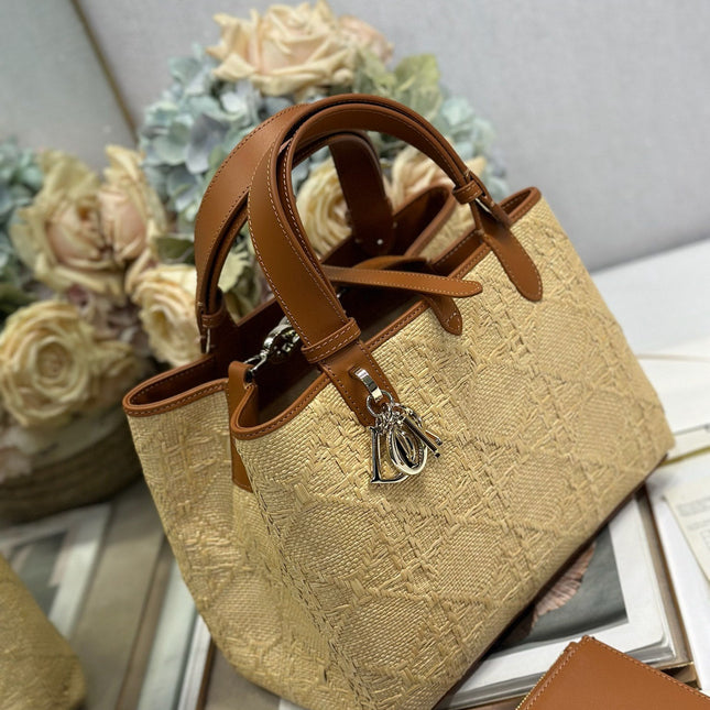 DIOR 26S TOUJOURS BAG 28 IN BROWN AND BEIGE RAFFIA