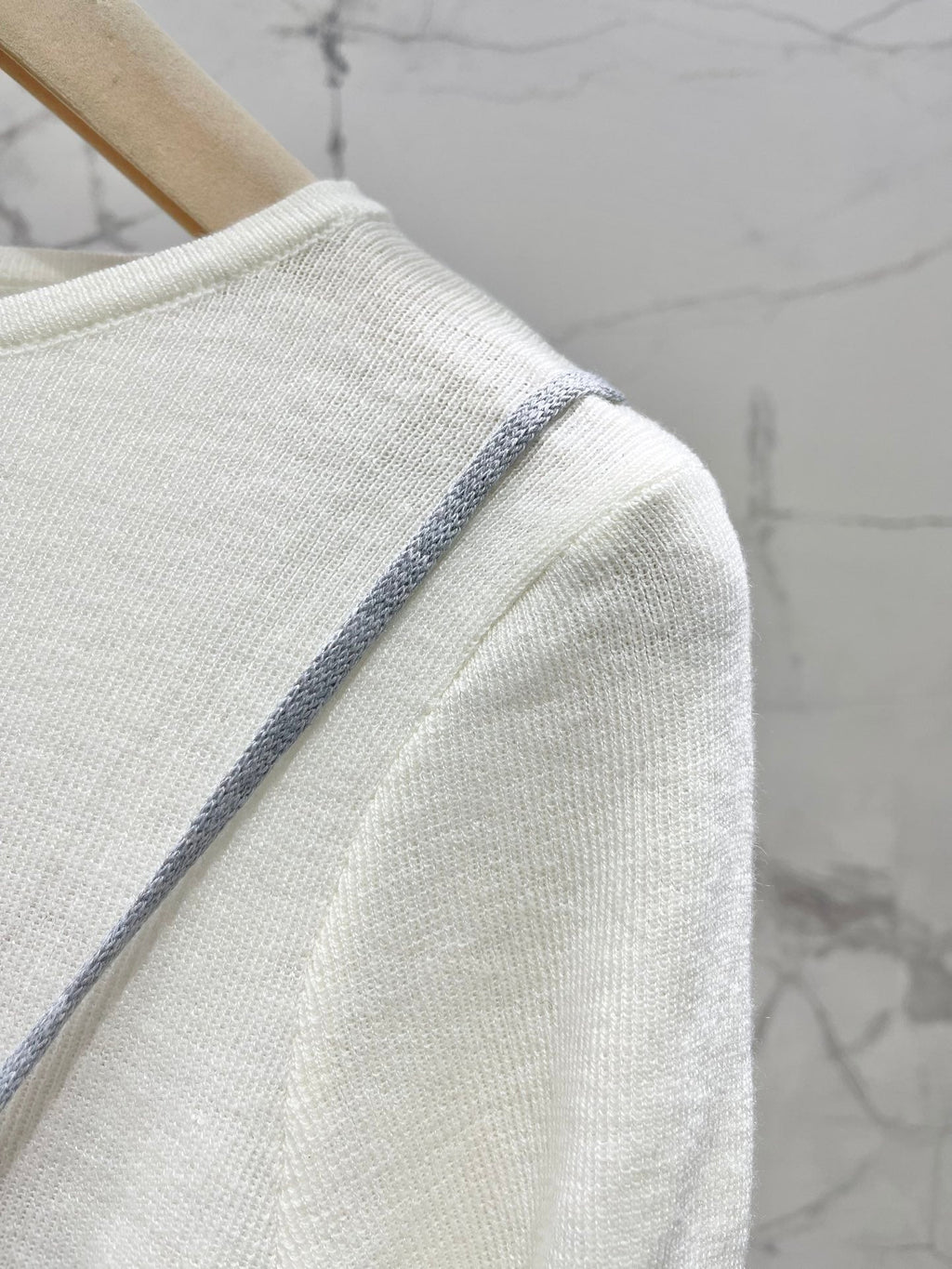 MIUMIU KNIT TOP STYLE 333