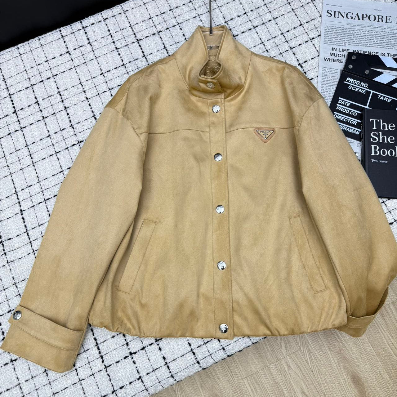 PRADA 25S STAND-COLLAR PACKET 371