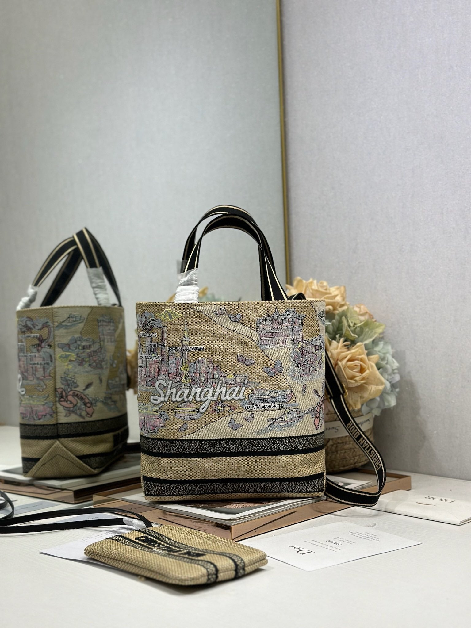 DIOR 26S BOOK TOTE BAG 25 IN MUTICOLOR RAFFIA STYLE 4