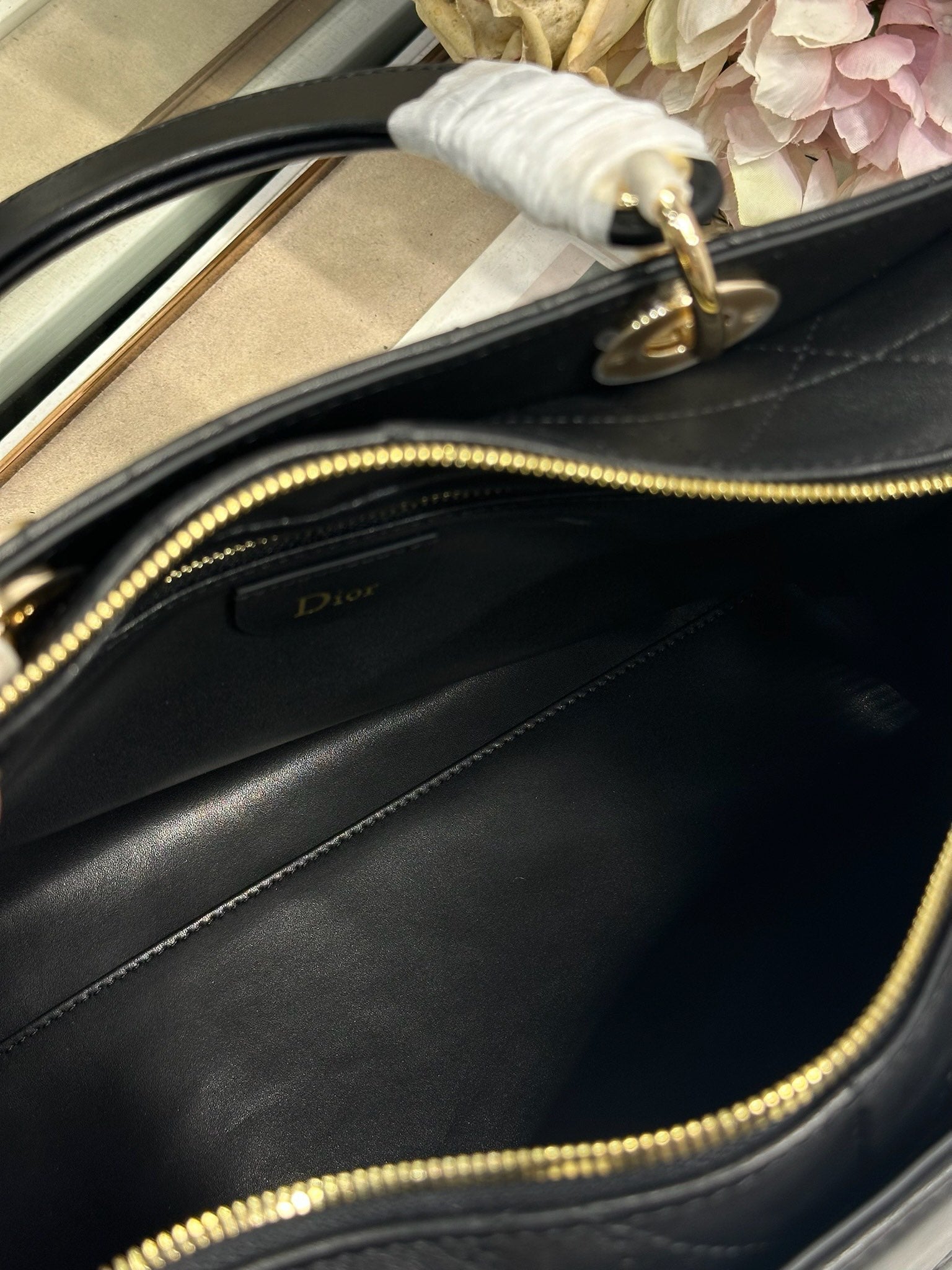 DIOR 26S CANNAGE GRANVILLE 34 IN BLACK CALFSKIN