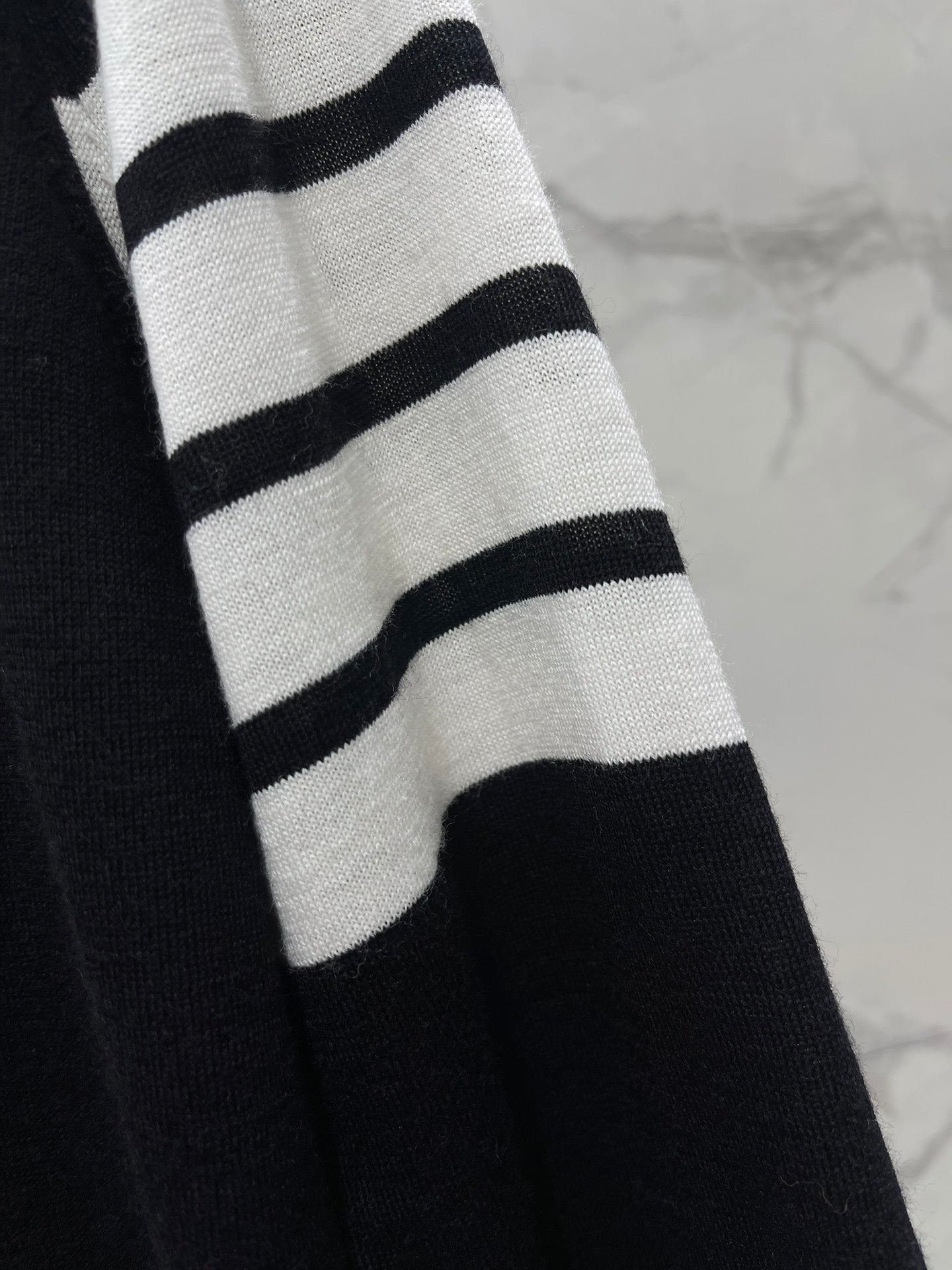 THOM 26S SWEATER STYLE 31