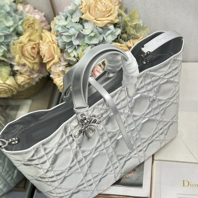 DIOR 26S TOUJOURS BAG 37 IN SILVER CALFSKIN