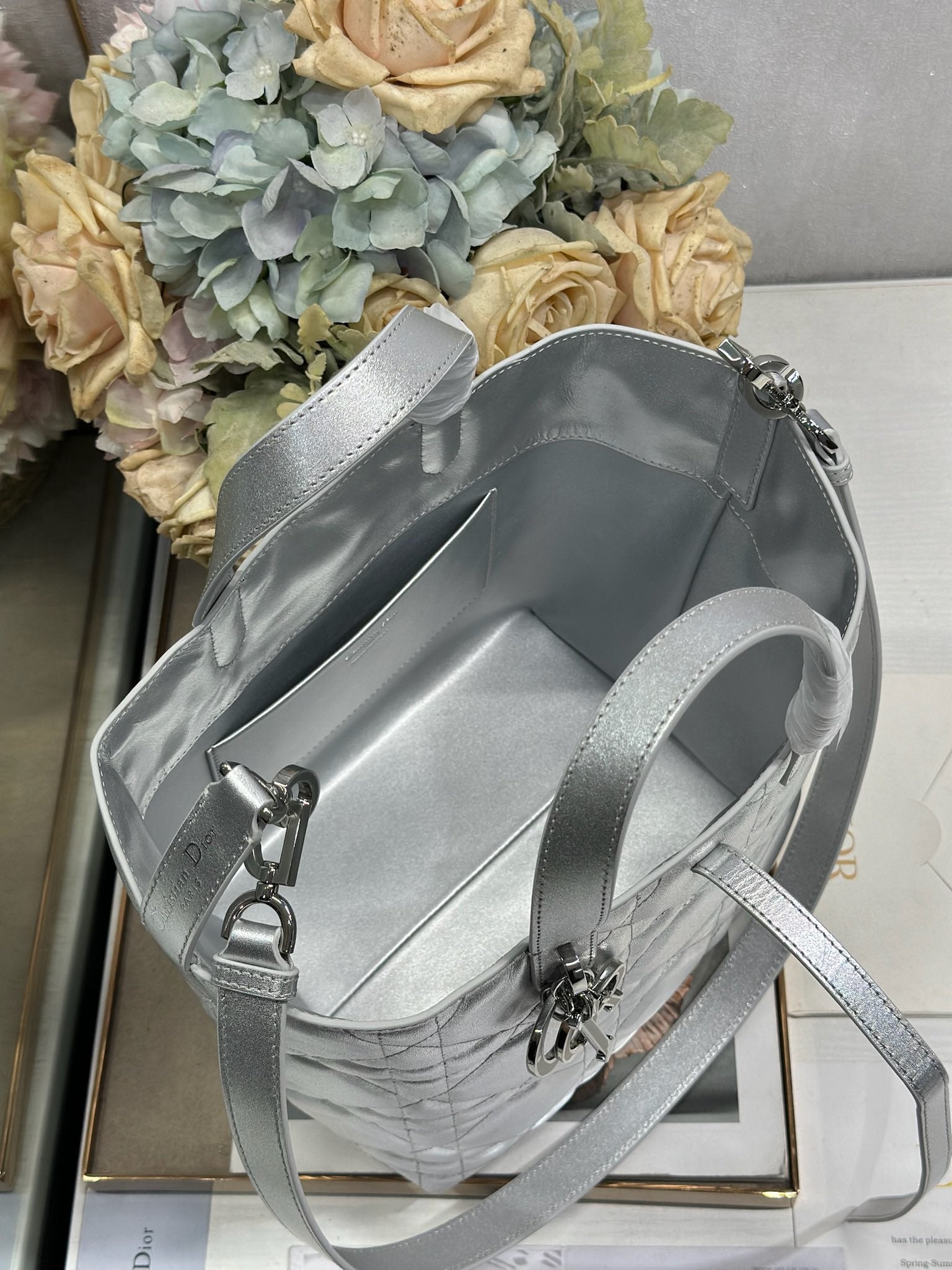 DIOR 26S TOUJOURS BAG 23 IN SILVER CALFSKIN