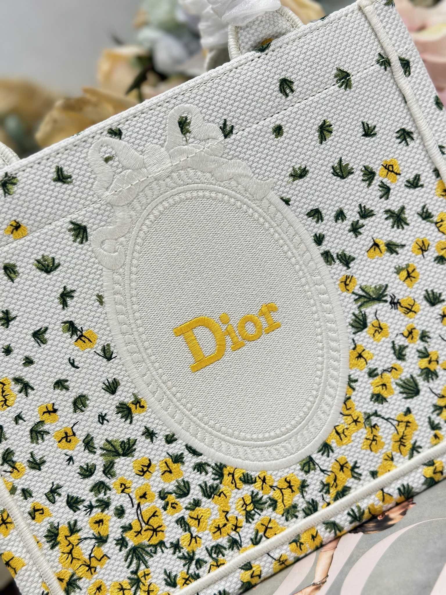 DIOR 26S BOOK TOTE BAG 26 IN WHITE FLORAL EMBROIDERY BAYADERE FABRIC