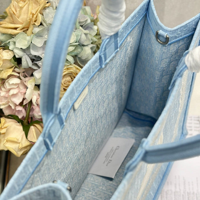 DIOR 26S BOOK TOTE BAG 42 IN BLUE AND WHITE LACE BAYADERE FABRIC