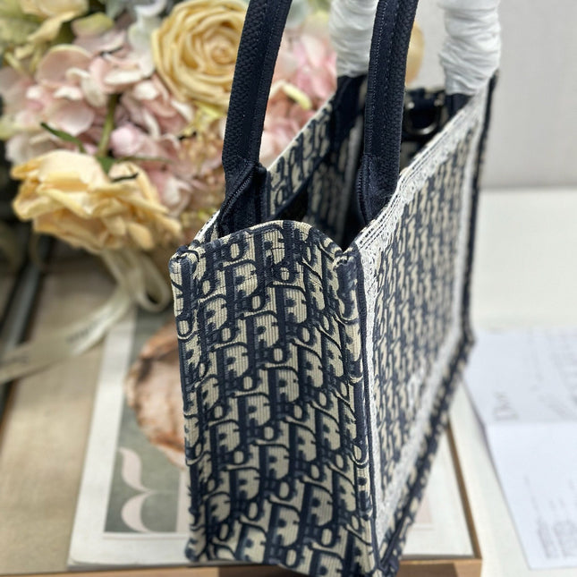 DIOR 26S BOOK TOTE BAG 26 IN NAVY BLUE AND BEIGE OBLIQUE FABRIC