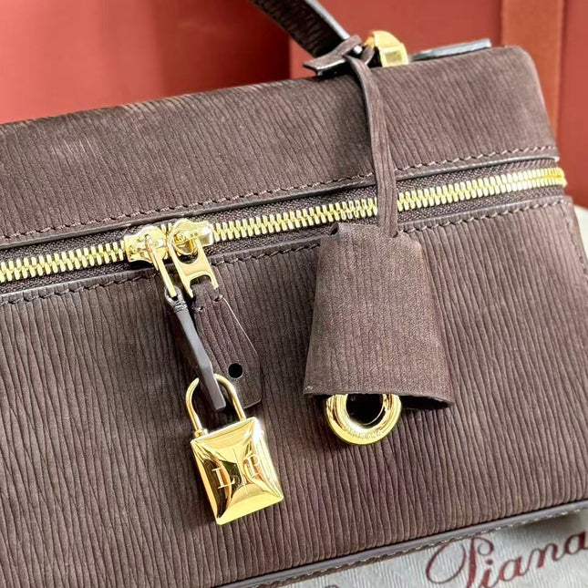 LP EXTRA BAG 23 IN CHOCOLATE BROWN CALFSKIN GOLD HARDWARE TP3