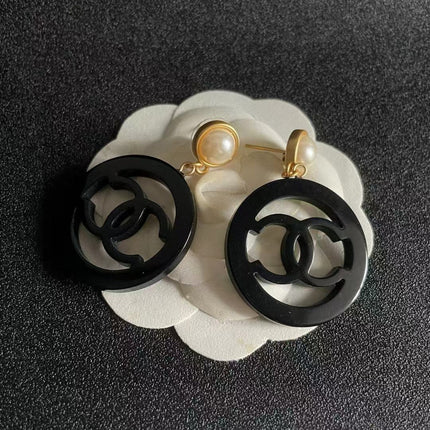 Collection image for: CHANEL EARRINGS