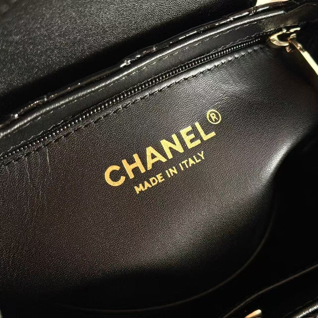 CHANEL SHOPPING BAG 19 IN BLACK GLOSSY CALFSKIN WITH GOLD-TONE HARDWARE