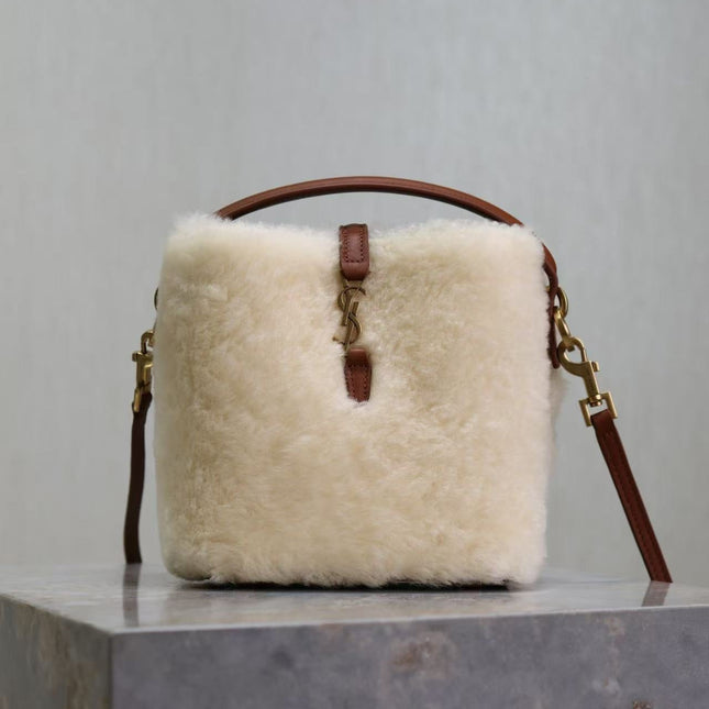 YSL LE 15 MINI SHEARLING BUCKET BAG IN CREAM BEIGE WITH LEATHER TRIM