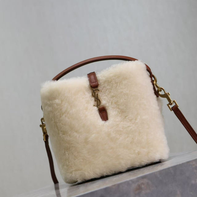 YSL LE 15 MINI SHEARLING BUCKET BAG IN CREAM BEIGE WITH LEATHER TRIM