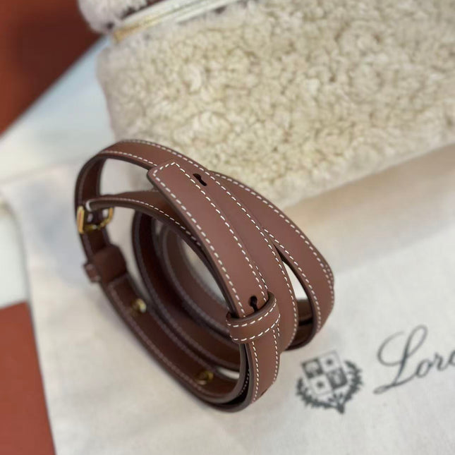 LP EXTRA BAG 19 IN WHITE SHEARLING