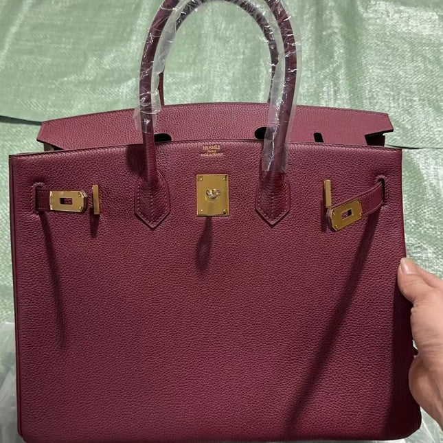 HM BIRKIN 35CM IN SCARLET RED CALFSKIN GOLD HARDWARE