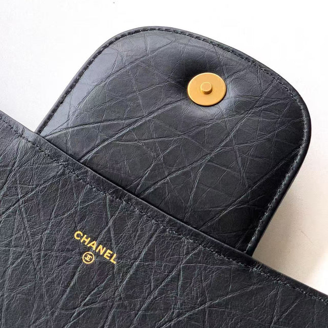 CC CLASSIC FLAP CLUTCH 41 IN BLACK QUILTED CALFSKIN GOLD HARDWARE