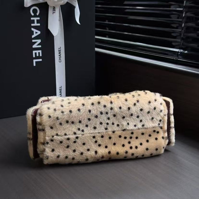 CHANEL 26S DRAWSTRING SHOULDER BAG IN LEOPARD PRINT FAUX FUR