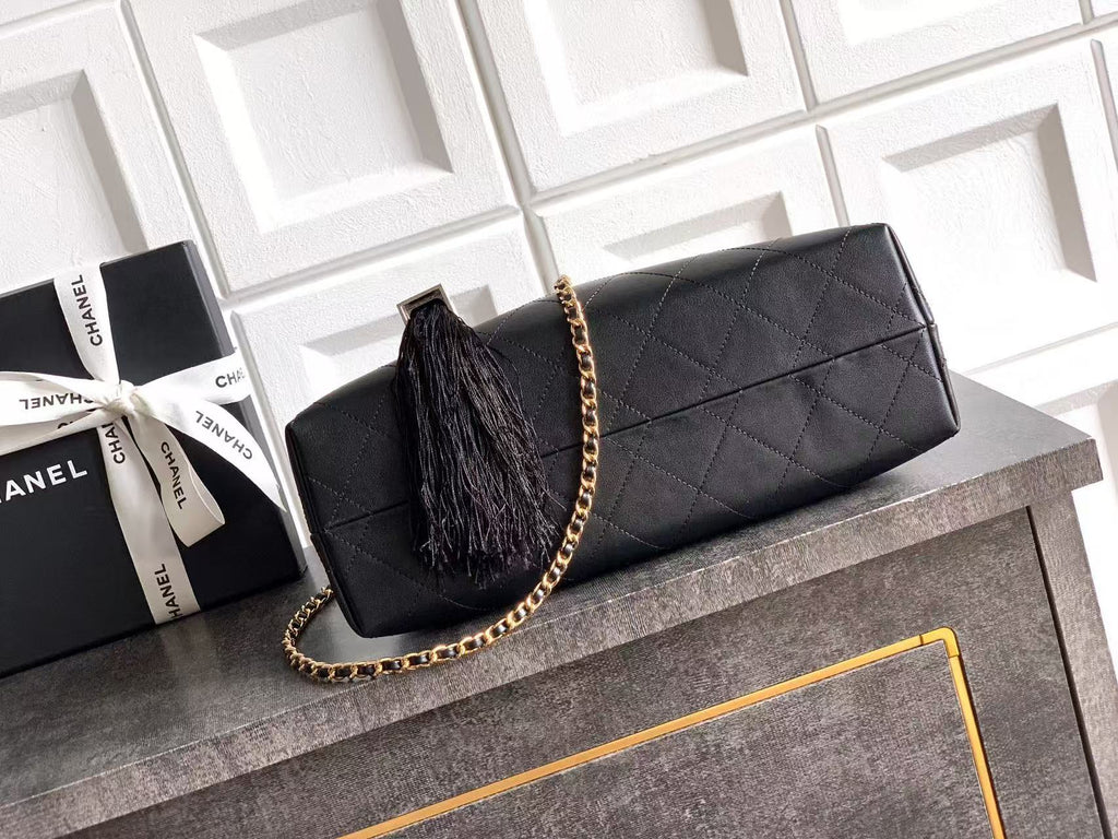 CHANEL 26S SHOPPING BAG MEDIUM 32 IN BLACK LAMBSKIN GOLD HARDWARE