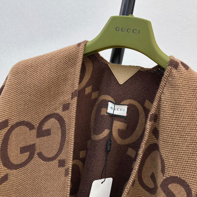 GG REVERSIBLE JUMBO CASHMERE CAPE IN BROWN