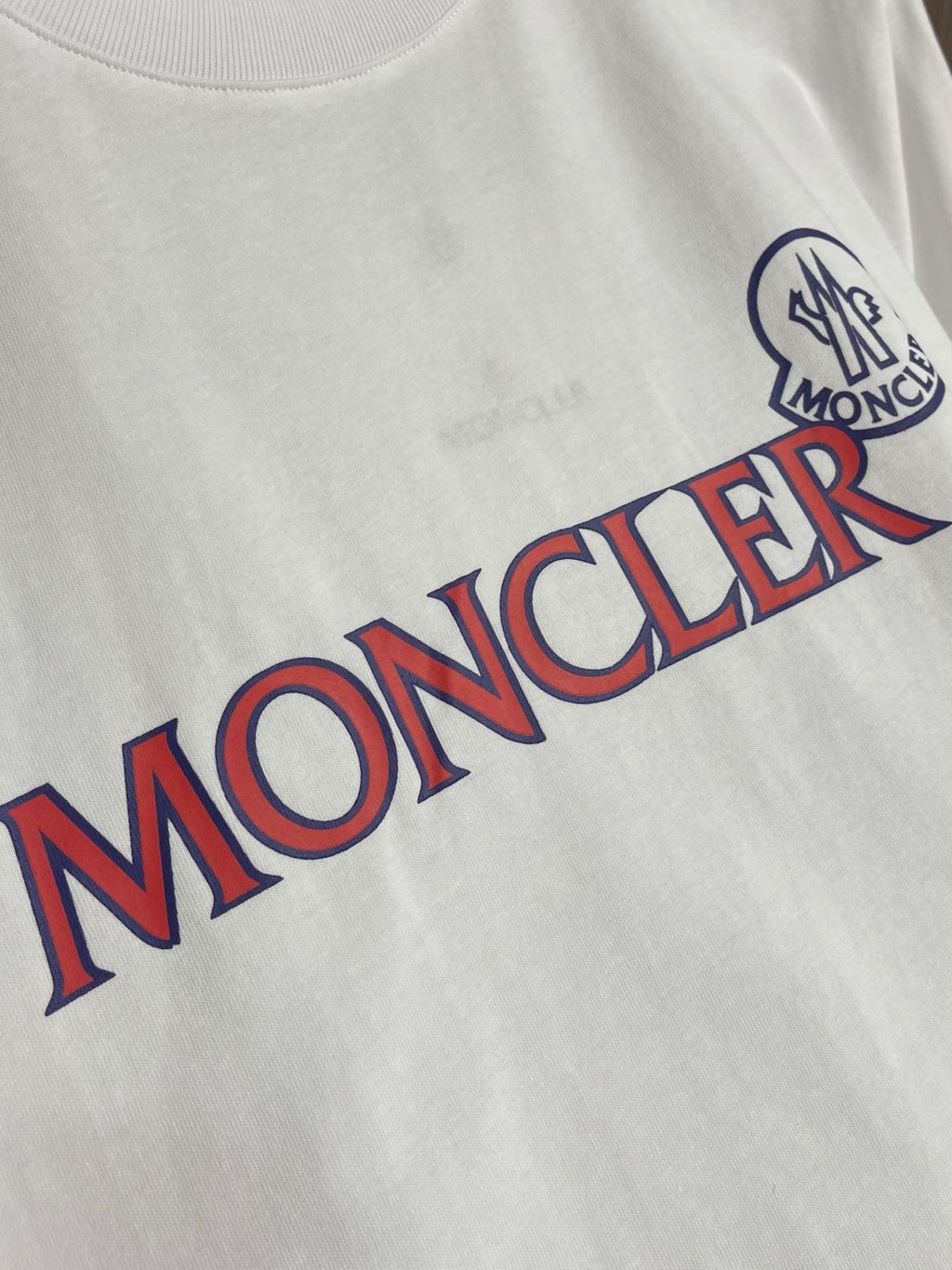 MONCLER 26S SHORT-SLEEVE T-SHIRT 668
