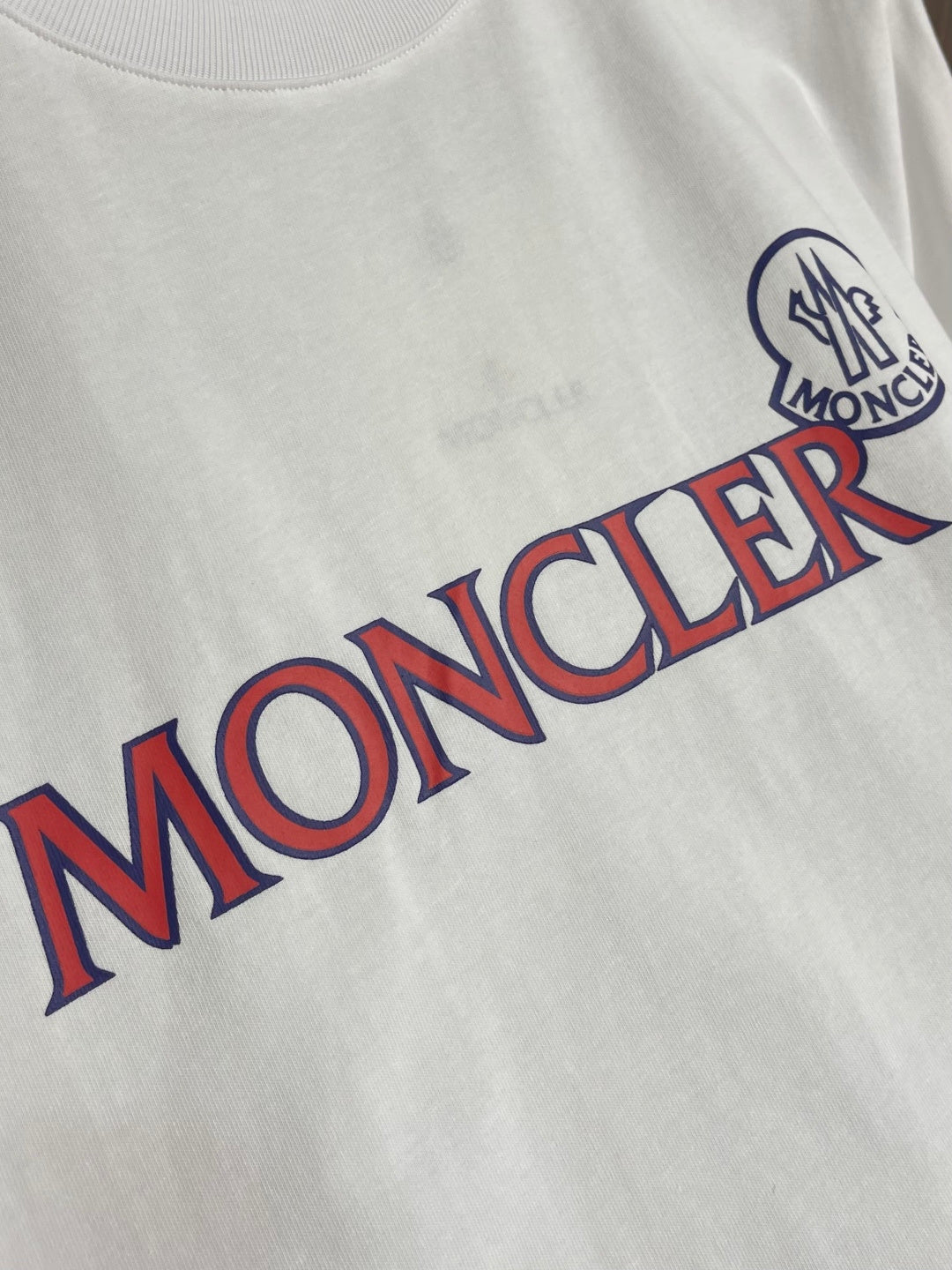 MONCLER 26S SHORT-SLEEVE T-SHIRT 668