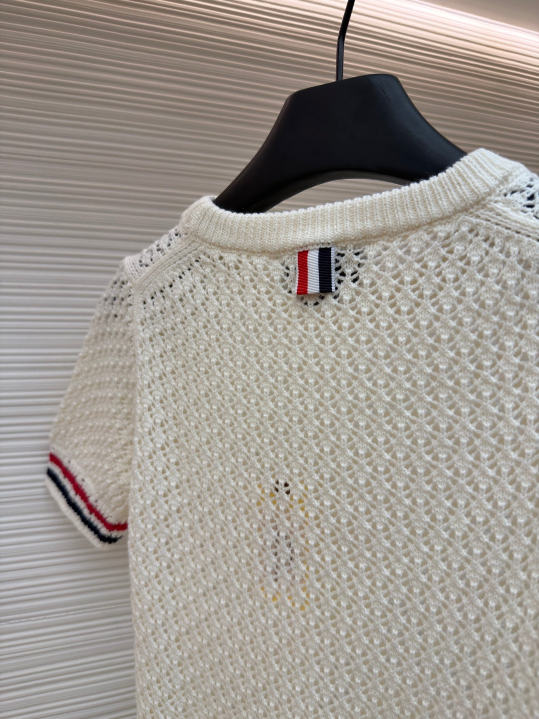 THOM 26S SHORT-SLEEVED KNIT TOP STYLE 156