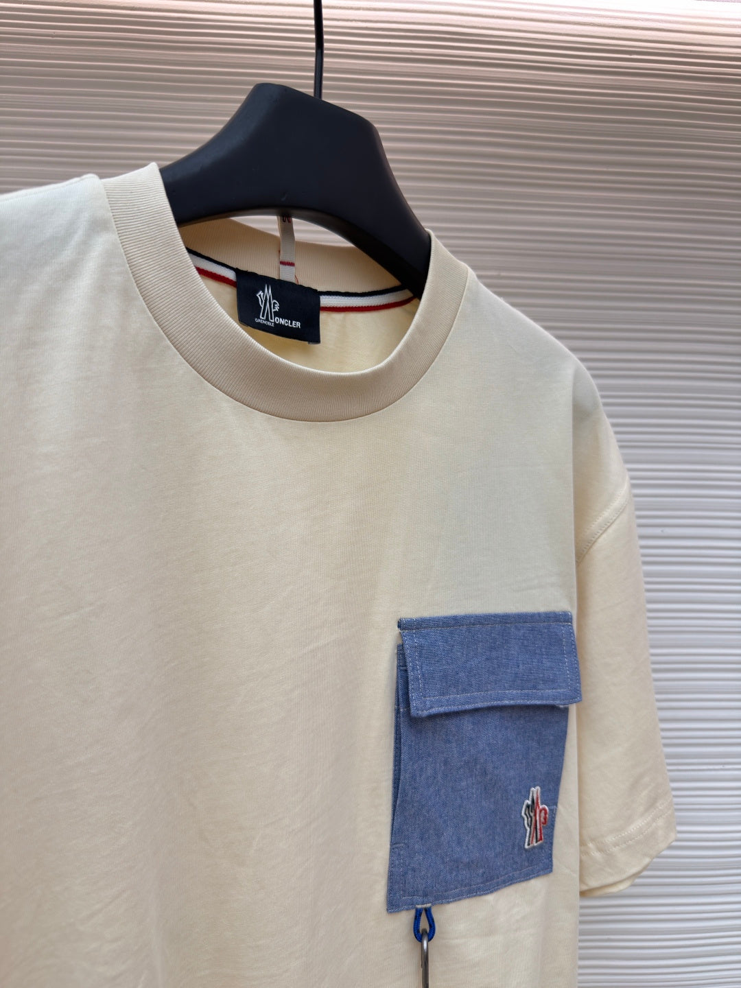 MONCLER 26S SHORT-SLEEVE T-SHIRT 701