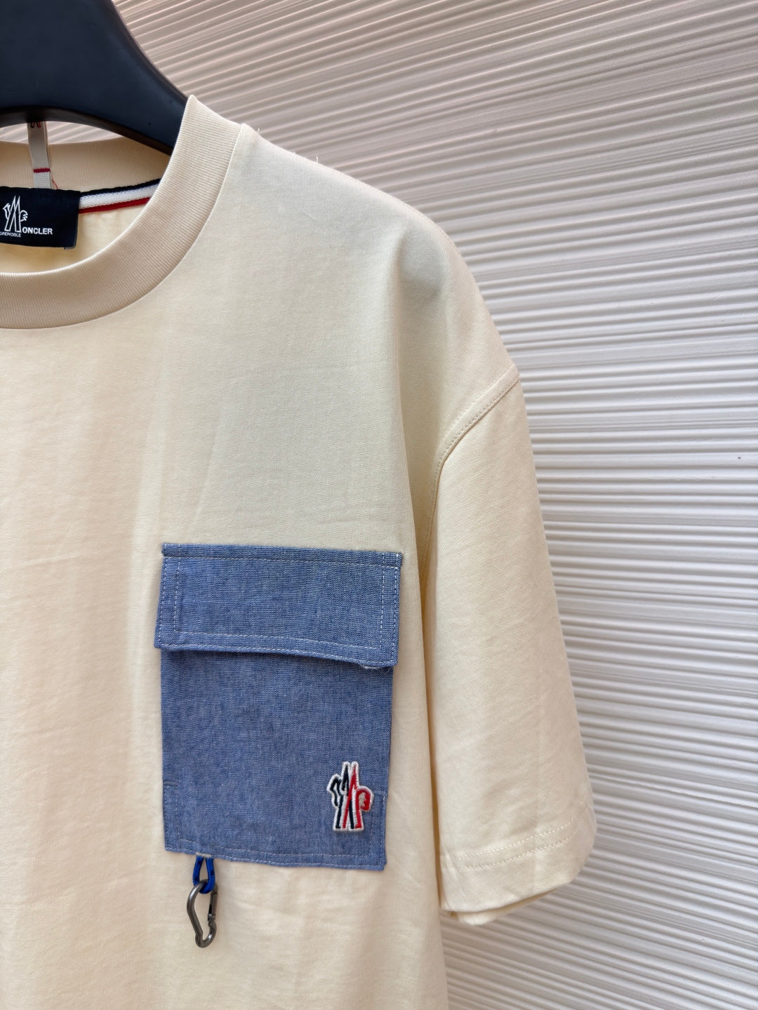 MONCLER 26S SHORT-SLEEVE T-SHIRT 701