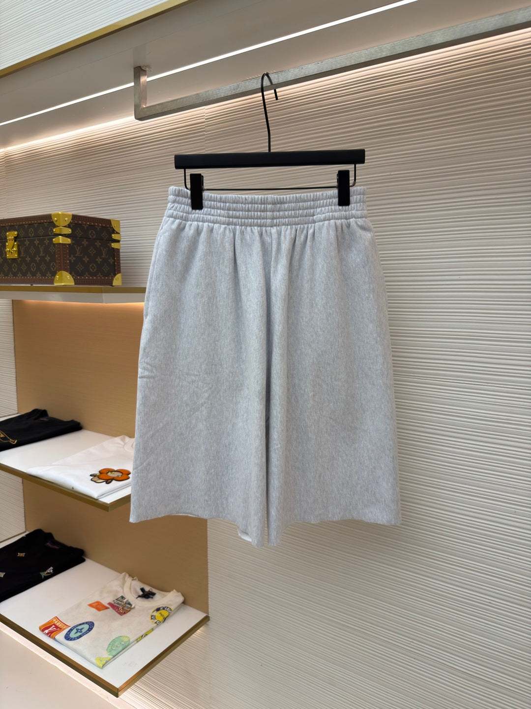 CELINE 26S SHORTS 472