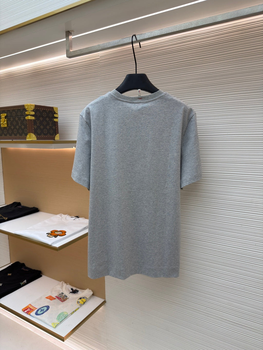 MONCLER 26S SHORT-SLEEVE T-SHIRT 684