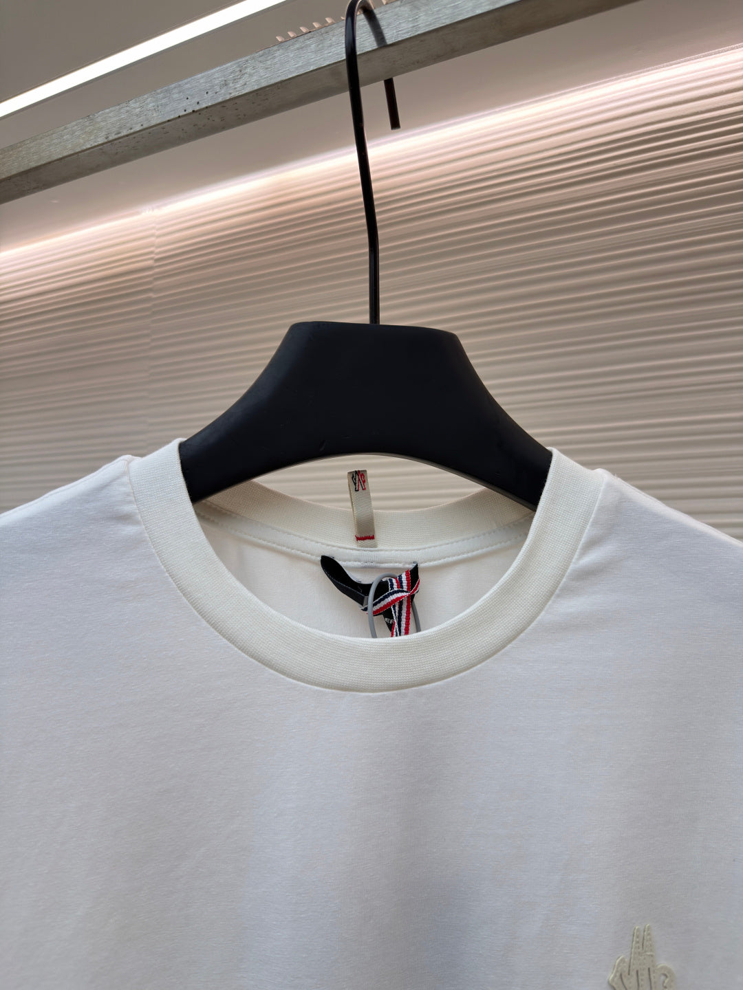 MONCLER 26S SHORT-SLEEVE T-SHIRT 682