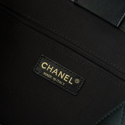 CHANEL 25S HOBO BAG 36 IN BLACK LAMBSKIN WITH GOLD HARDWARE