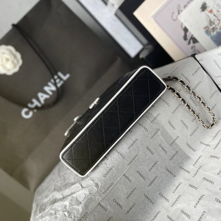 CHANEL 26S VANITY BAG 19 IN BLACK QUILTED LAMBSKIN SILVER HARDWARE